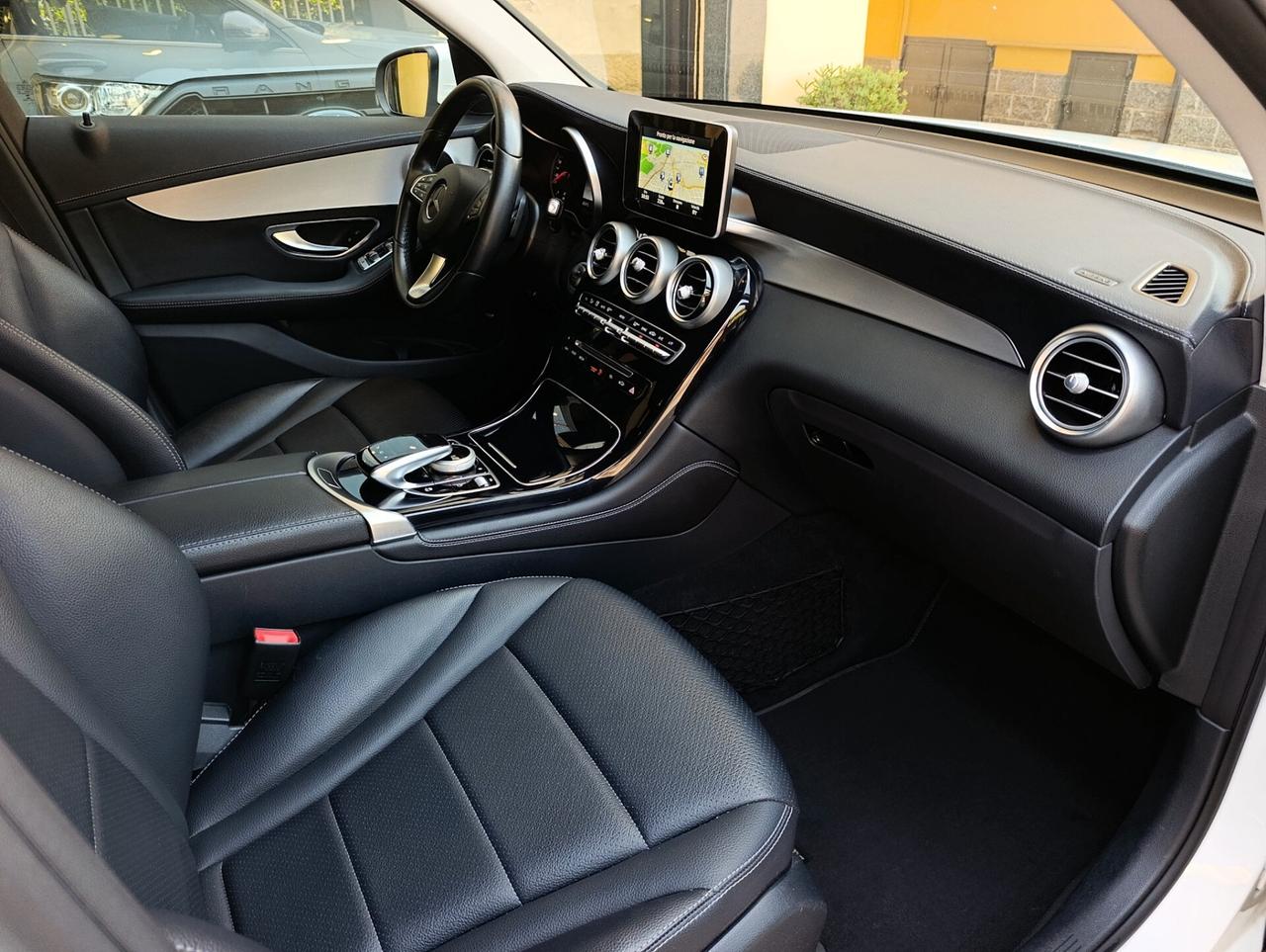 Mercedes-benz GLC 250 4Matic Sport solo Km 79.025