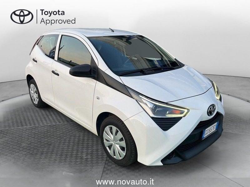 Toyota Aygo Connect 1.0 VVT-i 72CV 5 porte x-business light