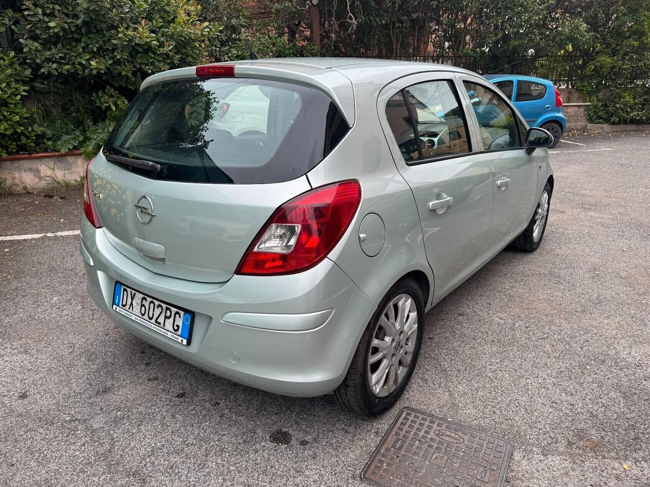 Opel Corsa 1.2 80CV 5 porte GPL neopatentati