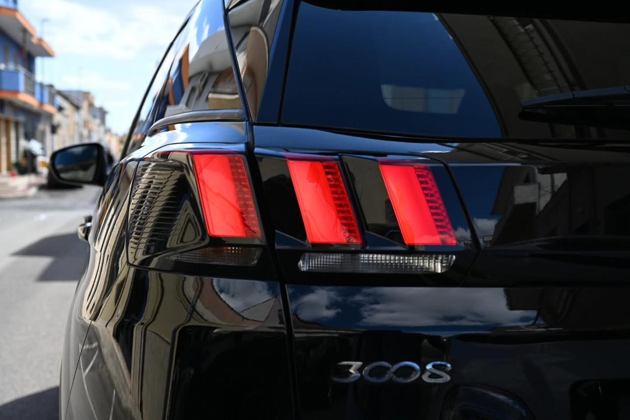 Peugeot 3008 BlueHDi 130 S&S Business