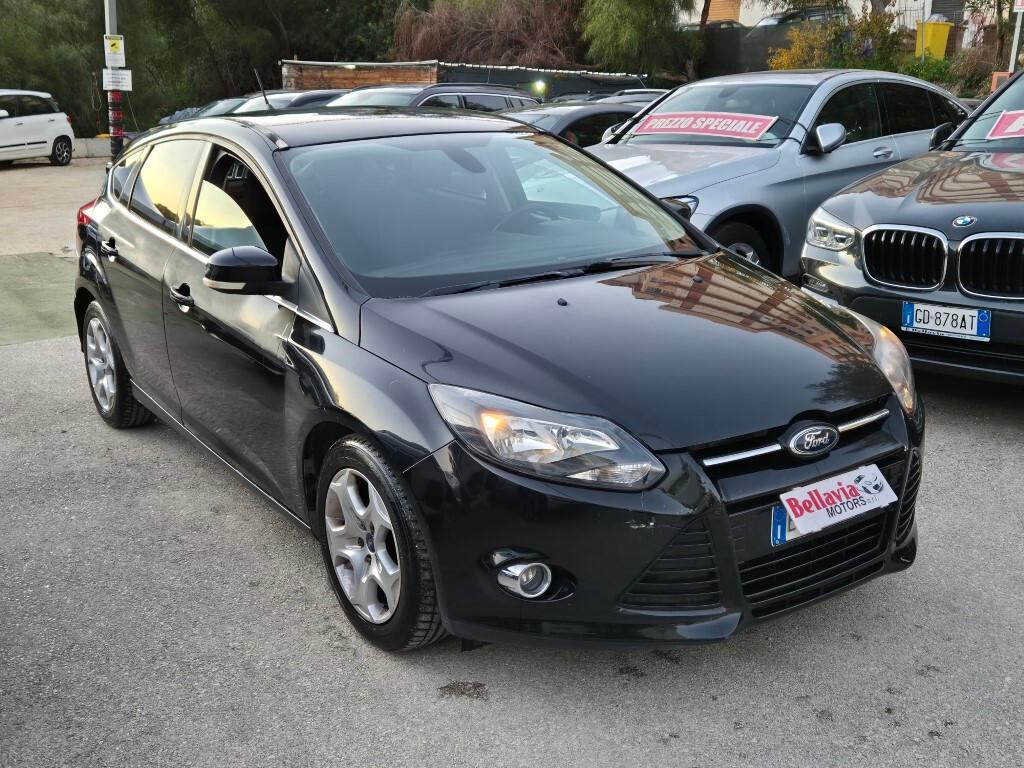 Ford Focus 1.6 TDCi 115 CV Titanium LEGGI