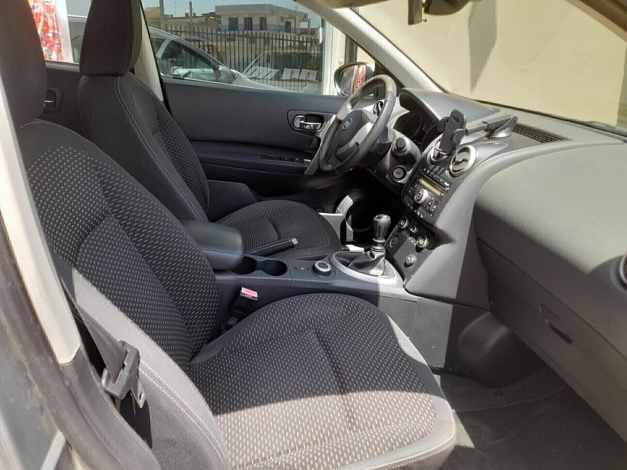 Nissan Qashqai 4X4 GANCIO TRAINO