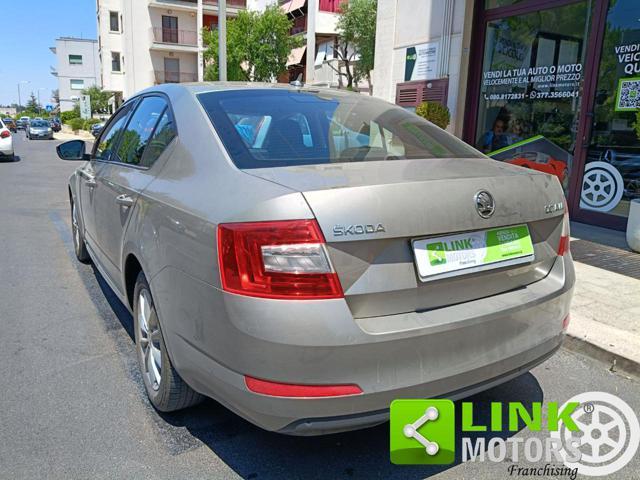 SKODA Octavia 1.6 TDI CR 105 CV Elegance NEOPATENTATI