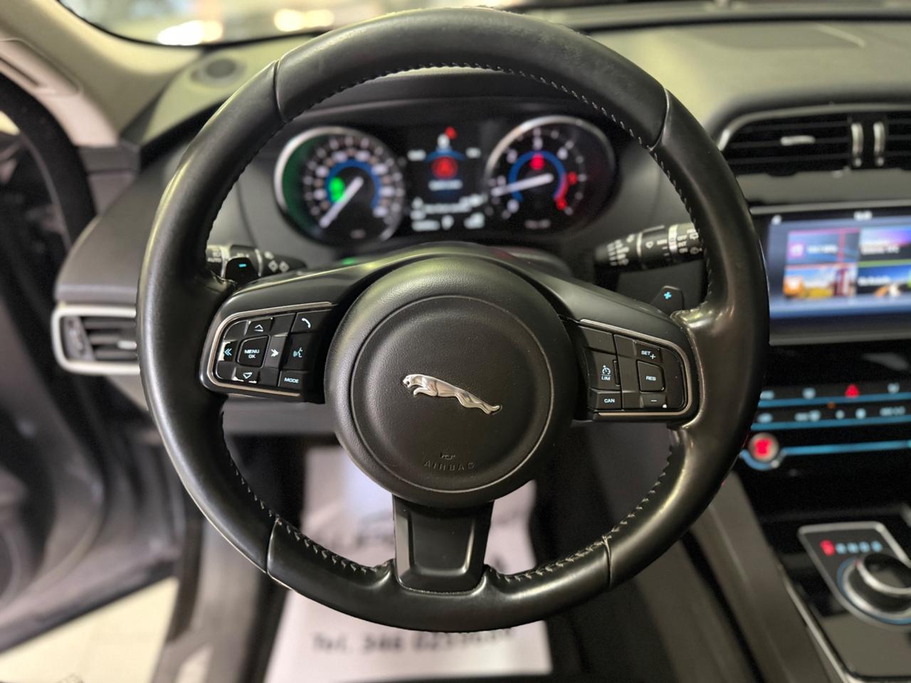 Jaguar F-Pace 2.0 D 180 CV AWD aut. Portfolio