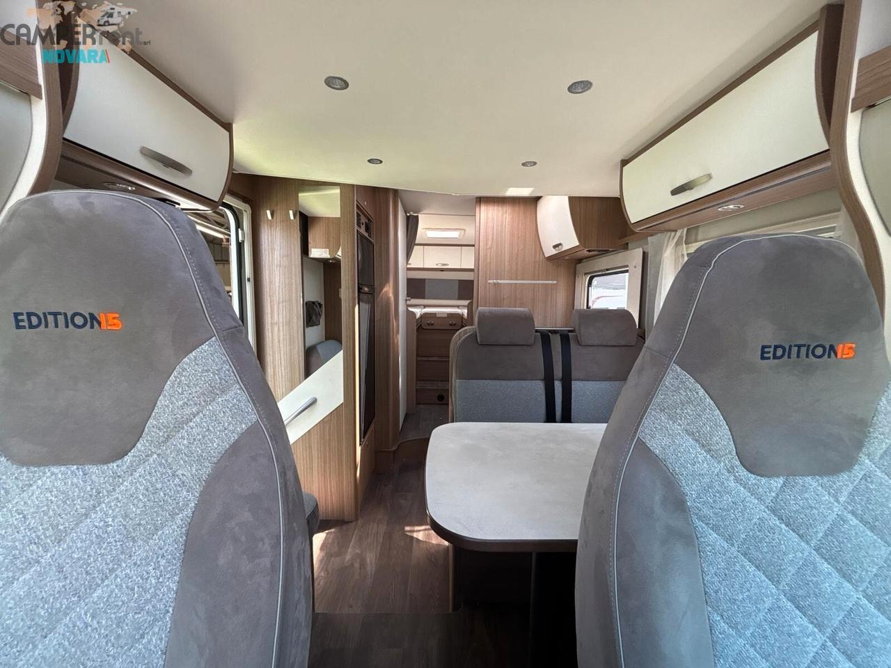 CARADO T447 EDITION 5 BY HYMER - SEMINTEGRALE CON LETTI GEMELLI IN CODA ED AMPIO GARAGE