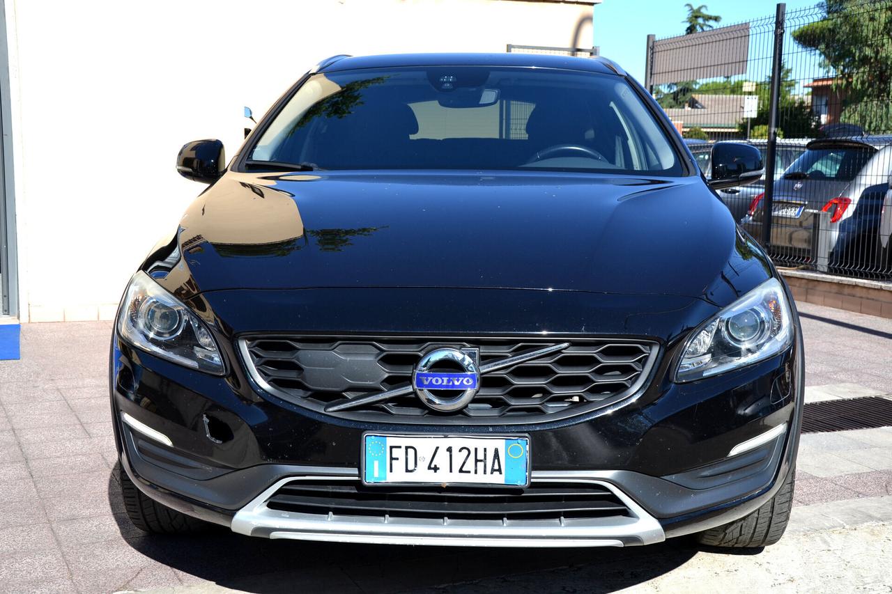 Volvo V60 Cross Country 2.0 D3 150CV AUTO. MOMENTUM **PREZZO VERO**UNIPRO'