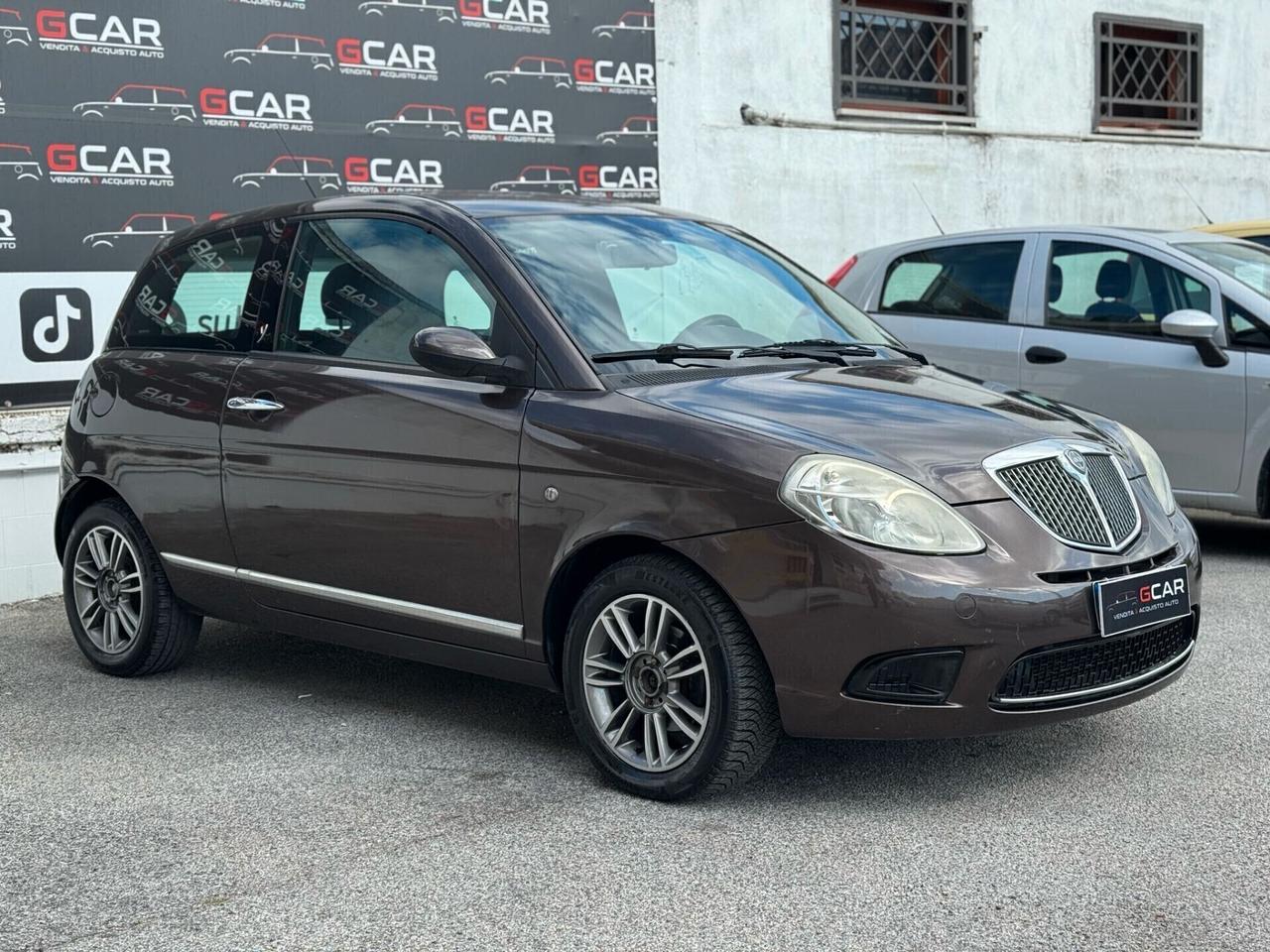 Lancia Ypsilon 1.2 Versus