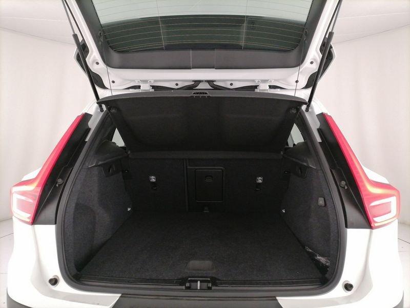 Volvo XC40 1.5 t3 Momentum 163cv my20