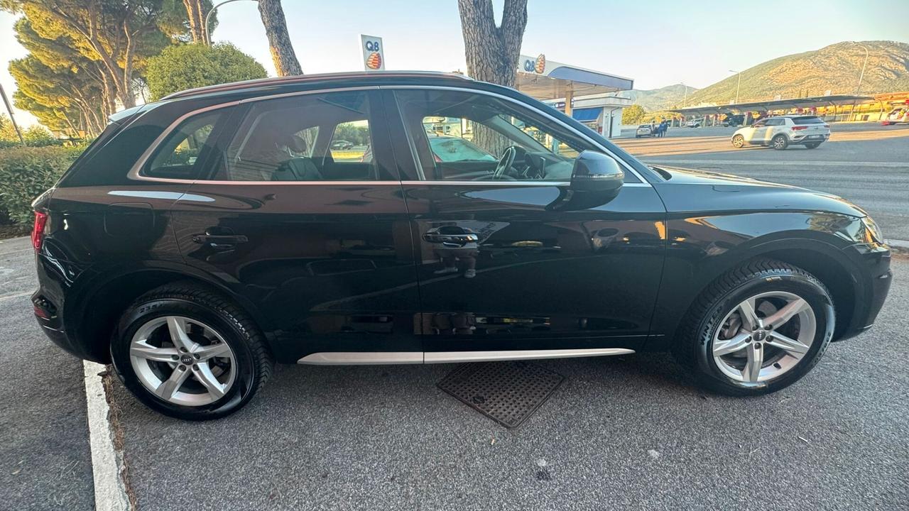 Audi Q5 40 TDI quattro Sport