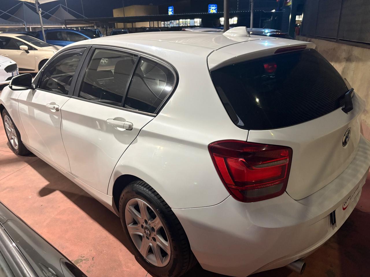 Bmw 118 118d 5p. Msport