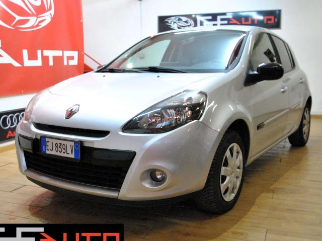 Renault Clio Clio III 2009 5p 1.2 16v Dynamique Gpl