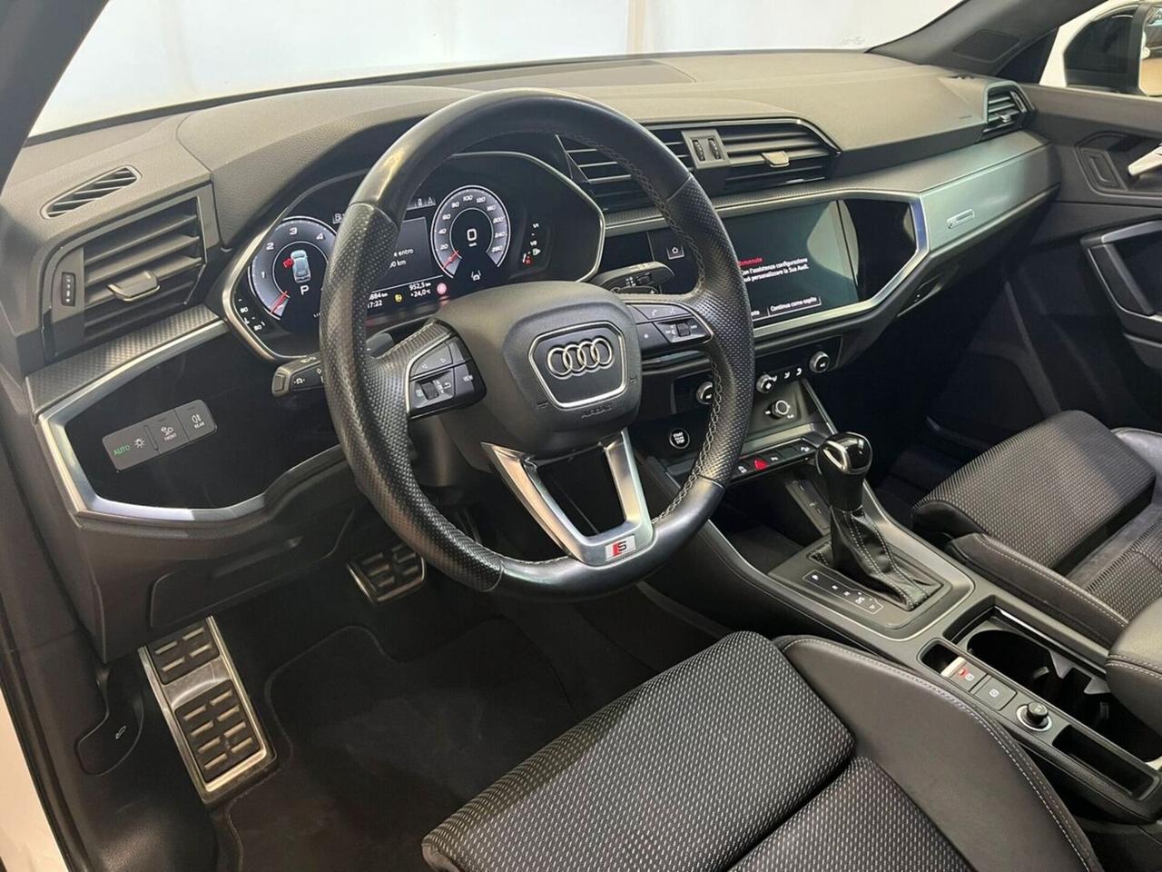 Audi Q3 35 TDI S tronic Business Advanced