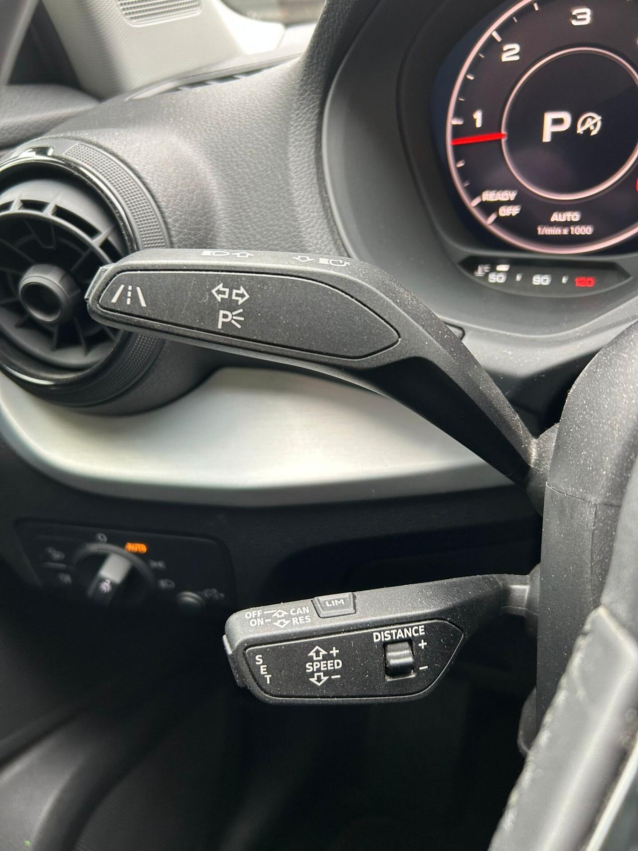 Audi Q2 2.0 TDI quattro S tronic Design SOLO 53.000 KM