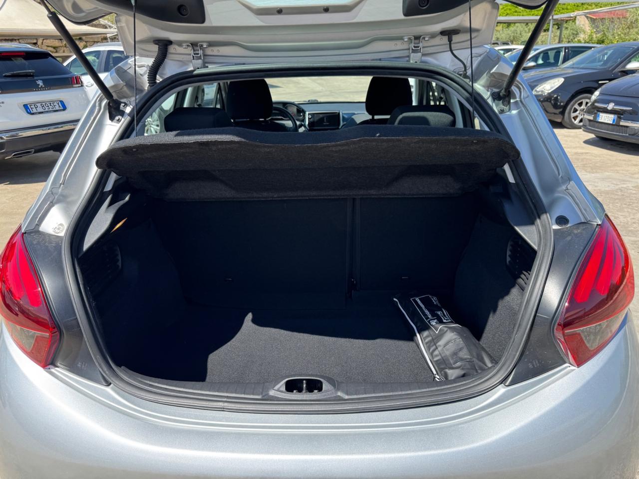 Peugeot 208 1.2 82 cv 5 porte Allure