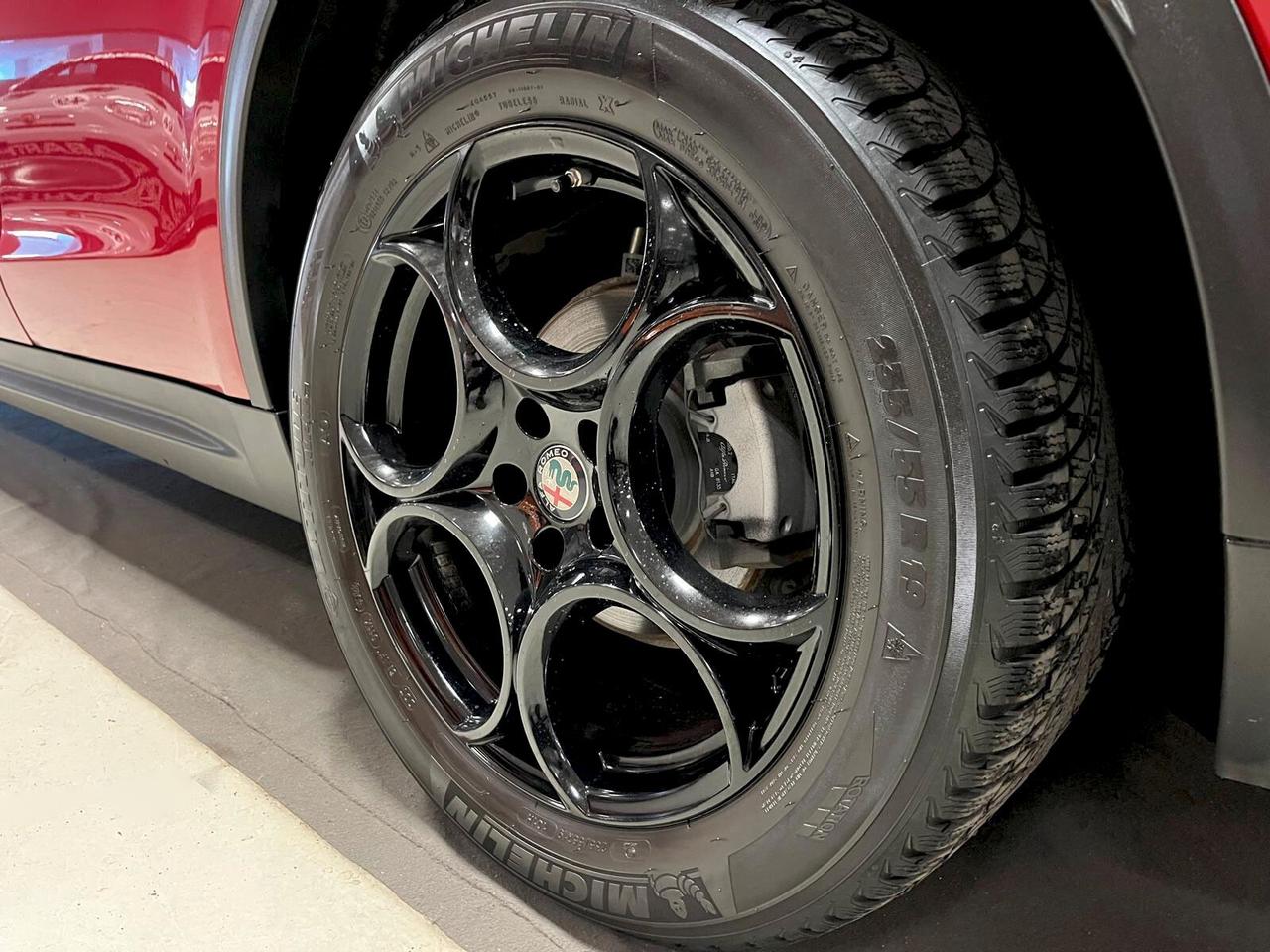 Alfa Romeo Stelvio Q4