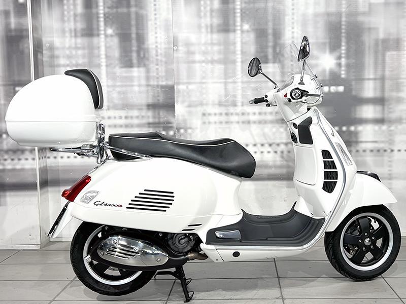 Vespa GTS 300 I.E. Super