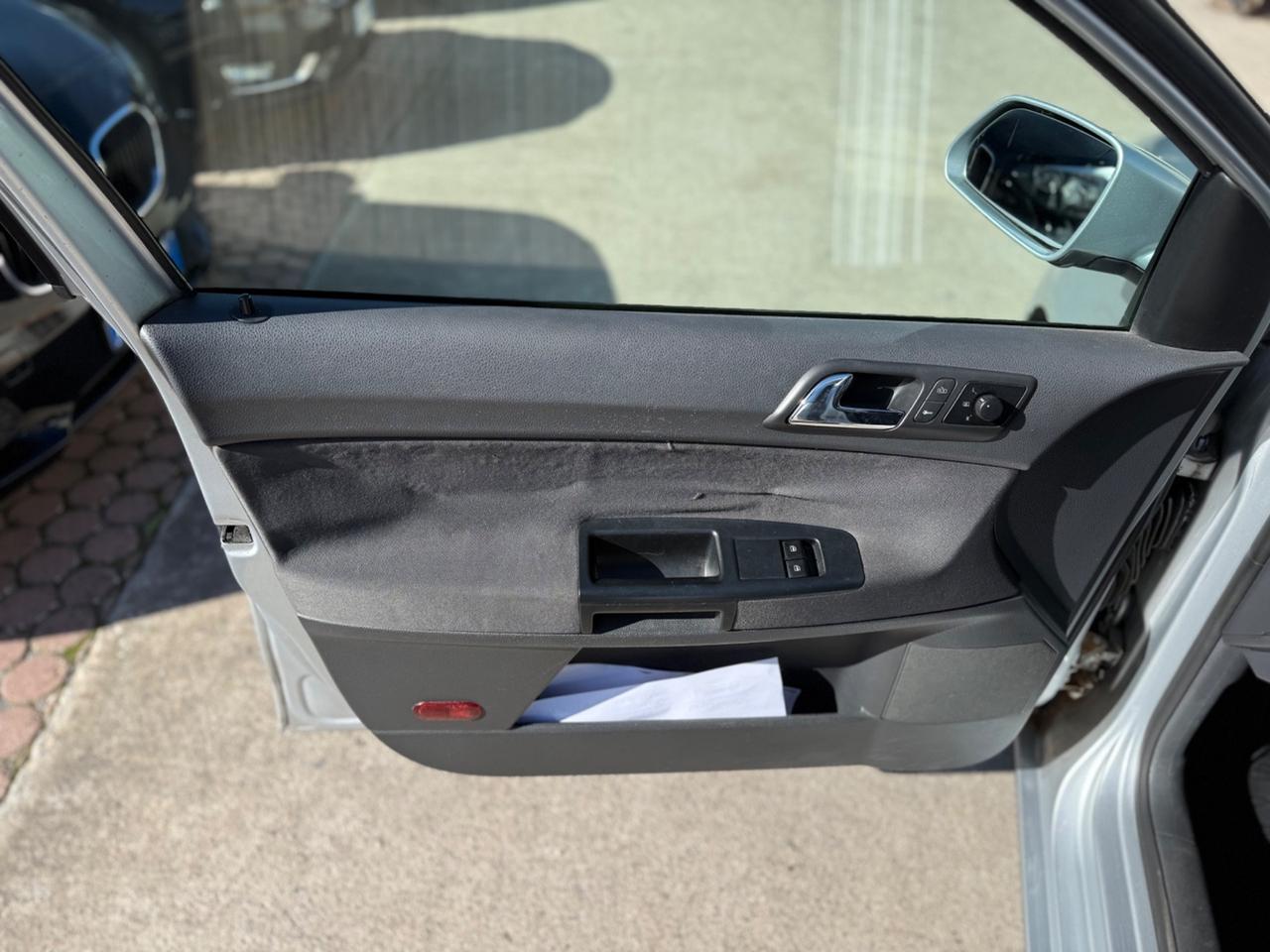 Volkswagen Polo 1.2 5p. Trendline KM CERTIF