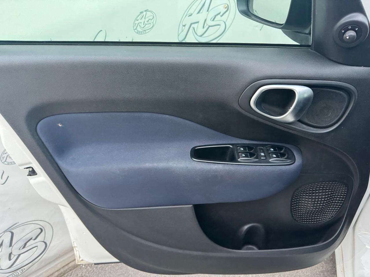 Fiat 500L 1.3 MJT 95CV Mirror CarPlay