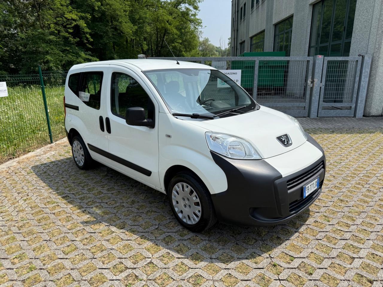 Peugeot Bipper Tepee Mix 1.3 HDi 75CV FAP Autocarro 4 Posti Clima