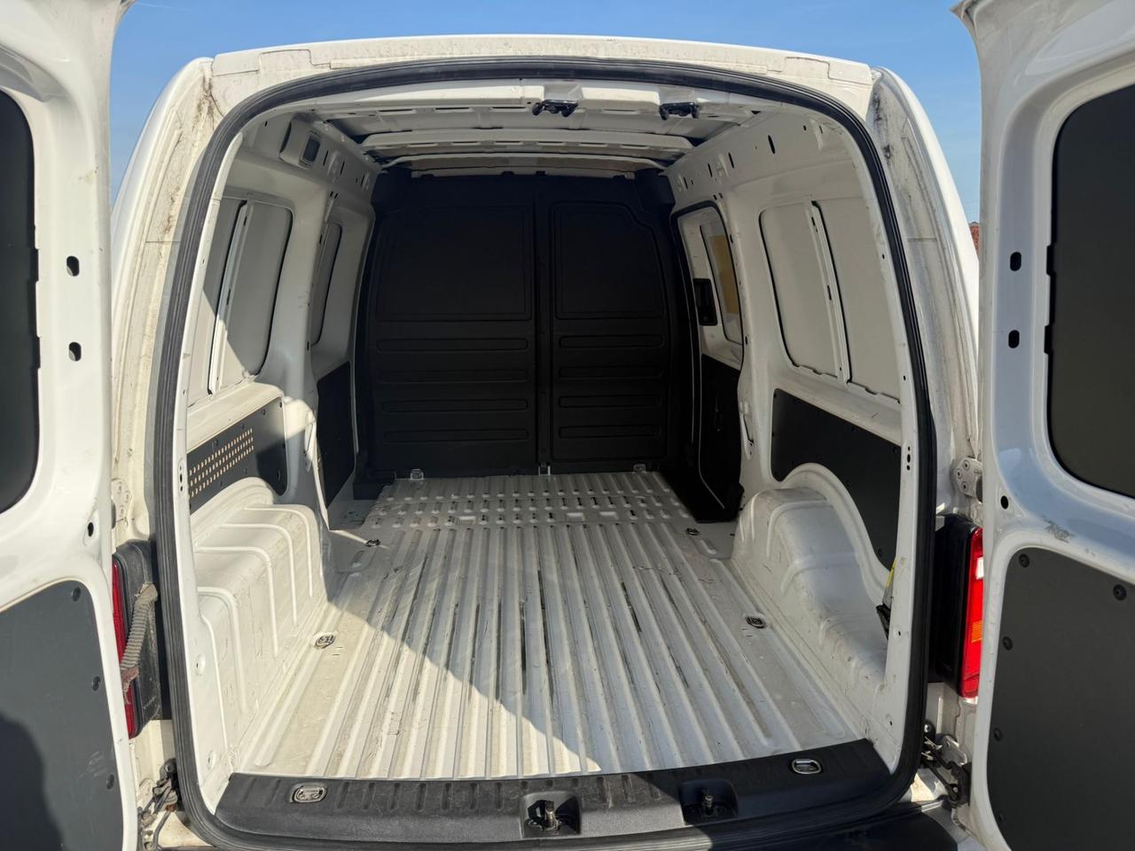 Volkswagen Caddy 2.0 TDi 2020 Passo lungo
