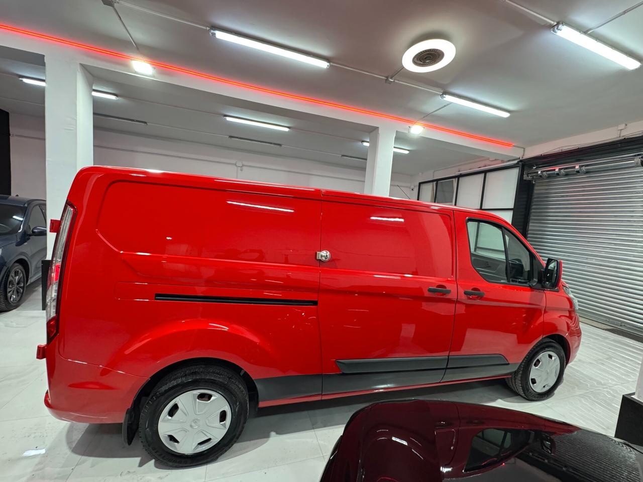 Ford Transit Custom 340 2.0 TDCi 130 PC Furgone Trend