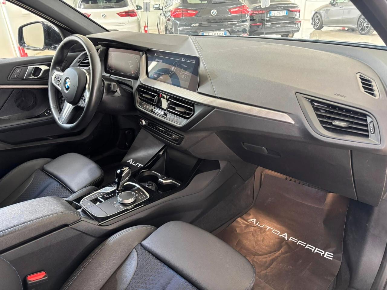 Bmw 118 118d 5p. Msport