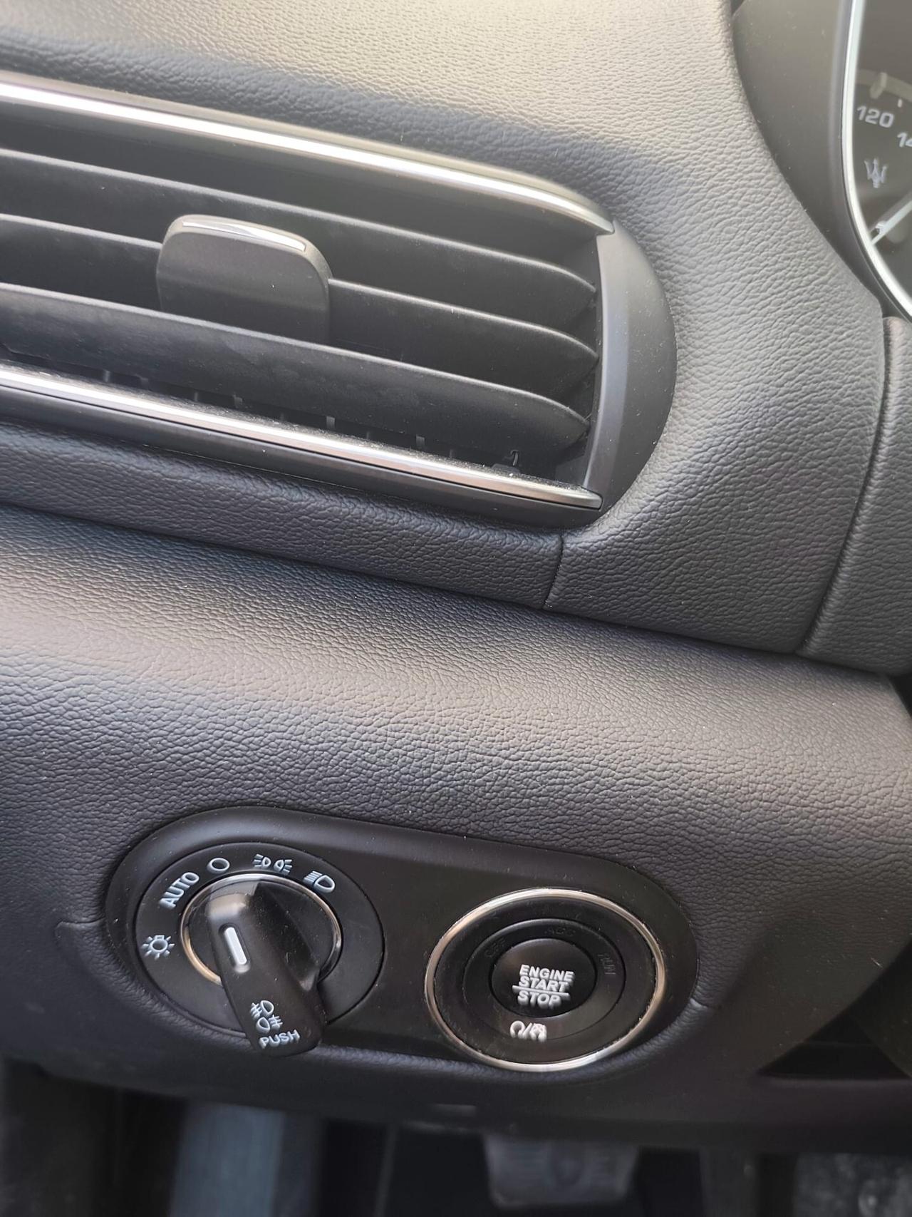 Maserati Levante V6 Diesel 275 CV AWD Motore fuso!!!!!