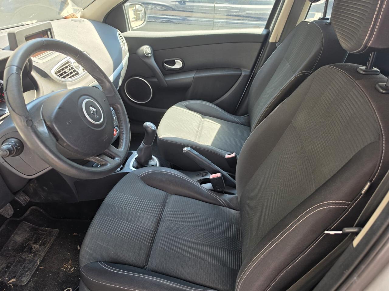 Renault Clio 1.2 16V 5 porte GPL Dynamique rate da 99,00