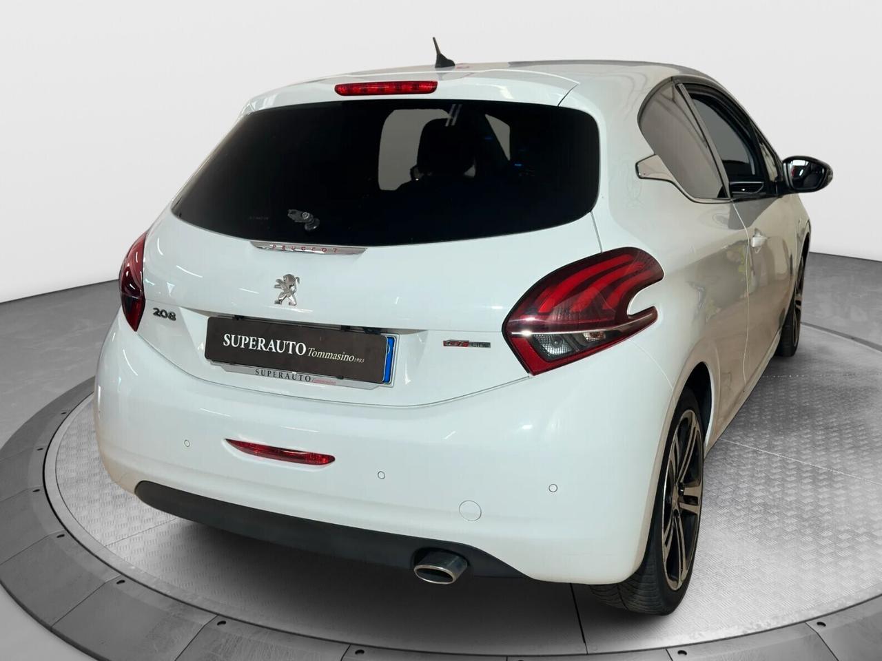 Peugeot 208 BlueHDi 100 cv GT Line