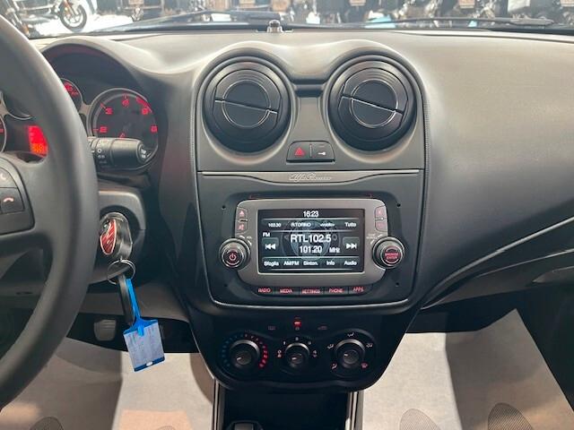 Alfa Romeo MiTo 1.3 jtdm 90cv *NEOPATENTATI*