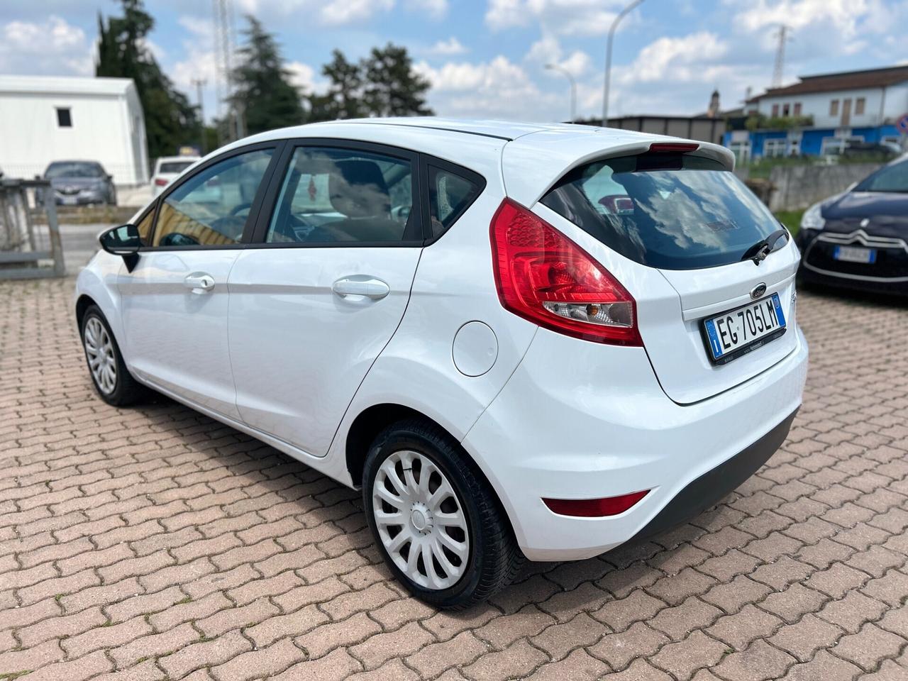 Ford Fiesta 1.4 5 porte Bz.- GPL Titanium
