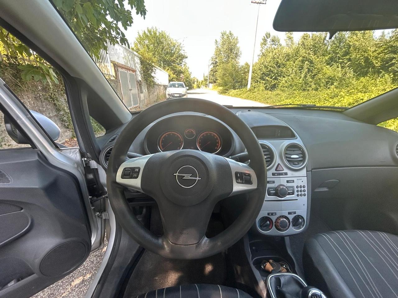 Opel Corsa 1.2 5P Cosmo