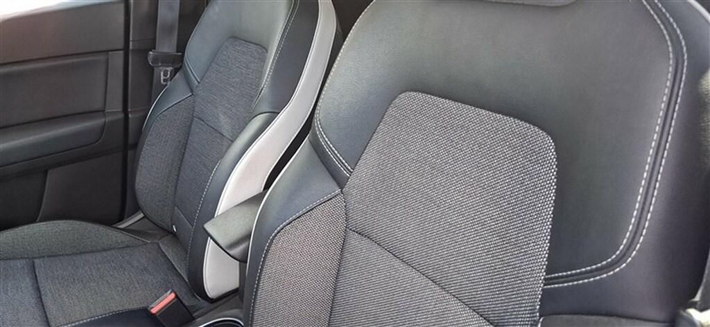 Renault Captur 1.6 Hybrid Techno E-Tech Auto