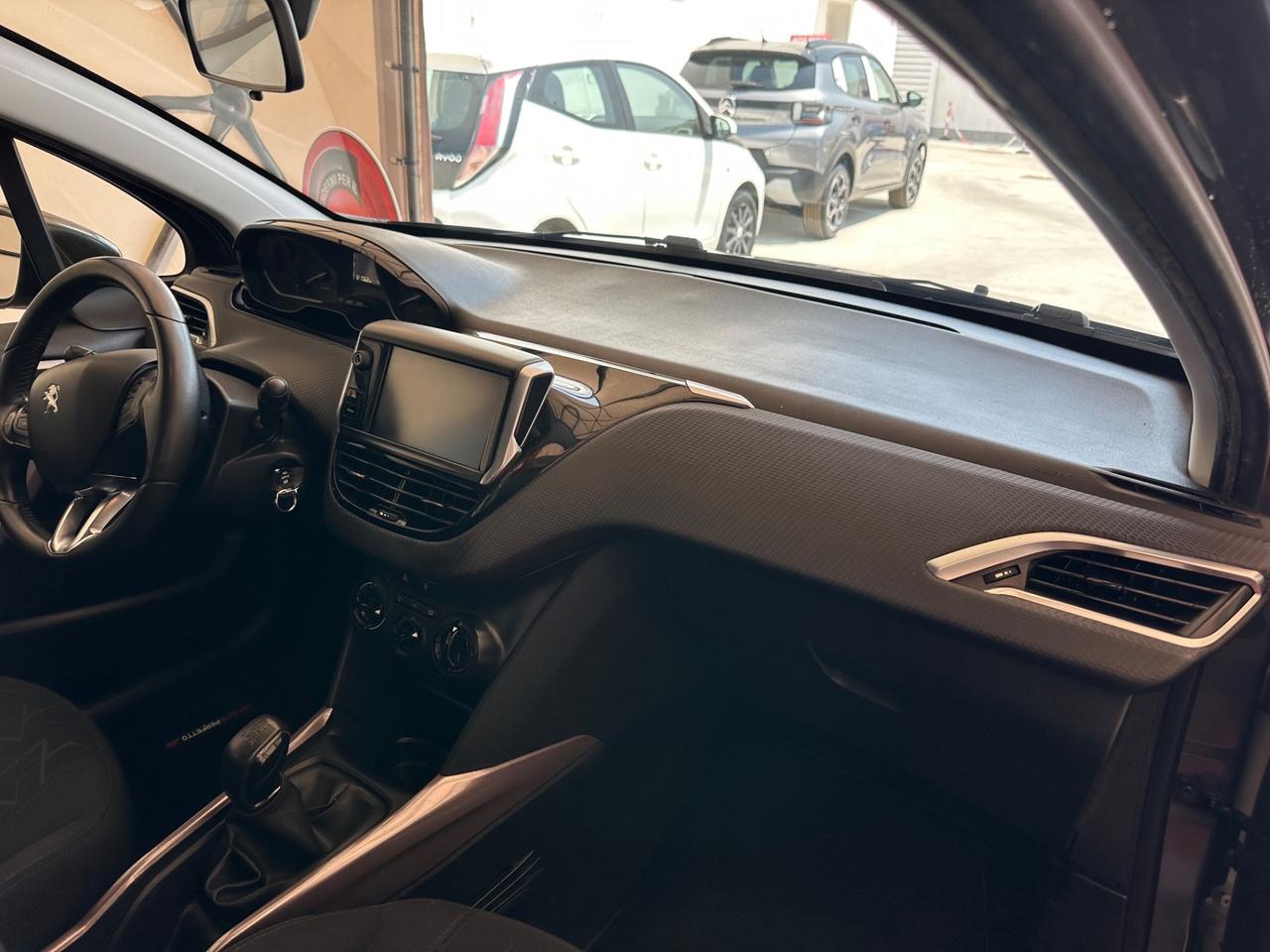 Peugeot 2008 PureTech 82 Allure