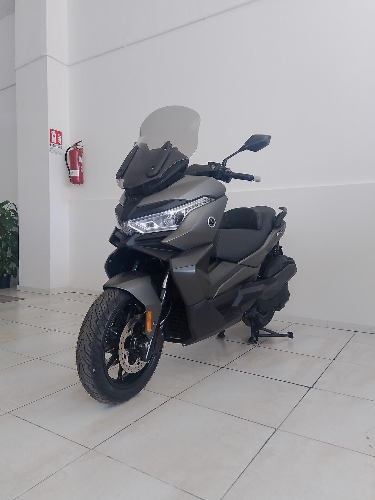 Voge Sfida SR4 400