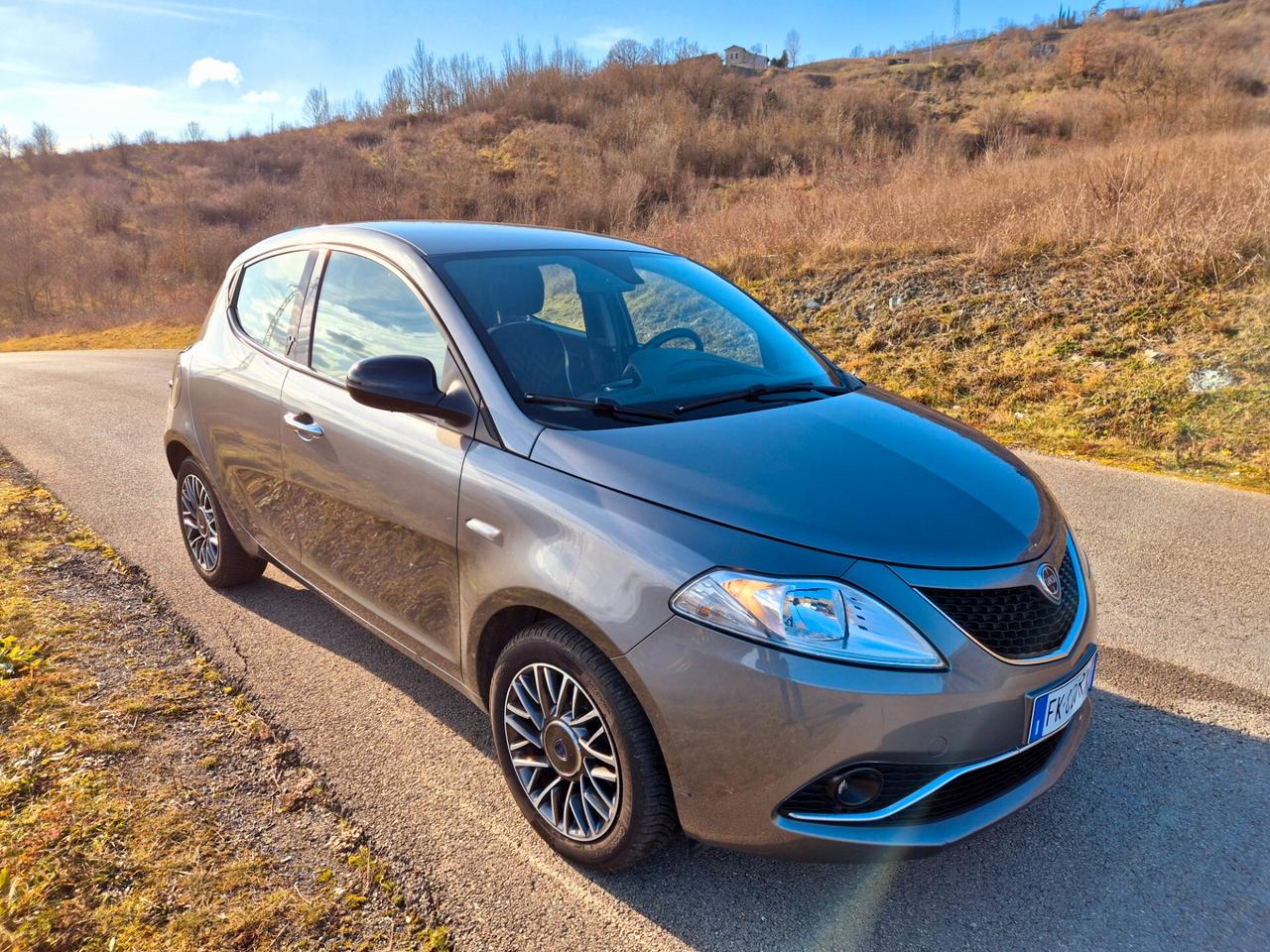 Lancia Ypsilon 1.3 MJT 16V 95 CV 5 porte S&S Gold