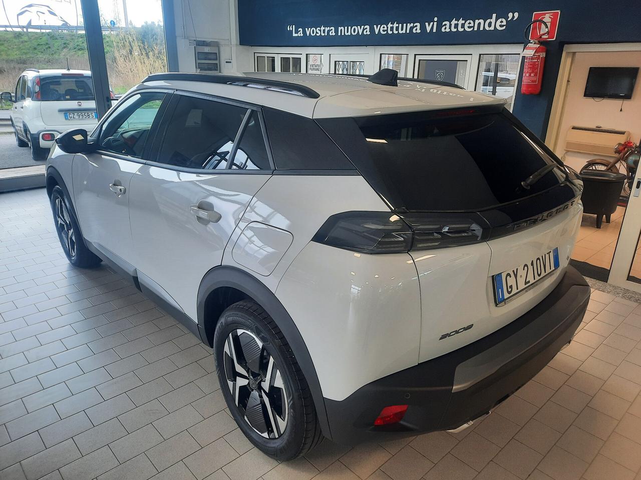 Peugeot 2008 PureTech 130 S&S EAT8 Allure