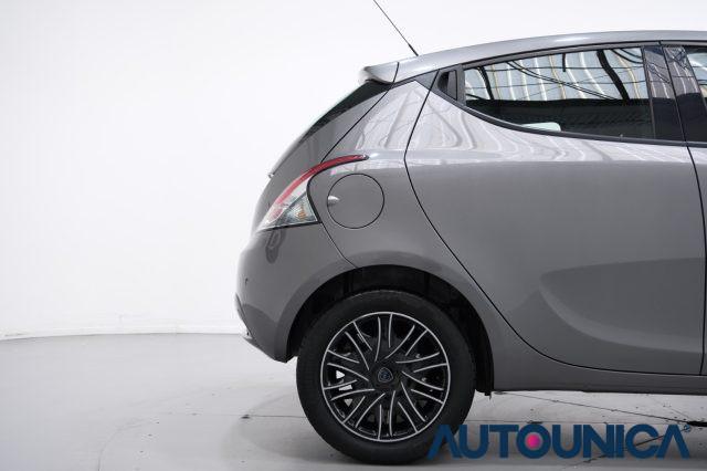 LANCIA Ypsilon 1.2 69 CV 5 PORTE S&S GOLD NEOPATENTATI