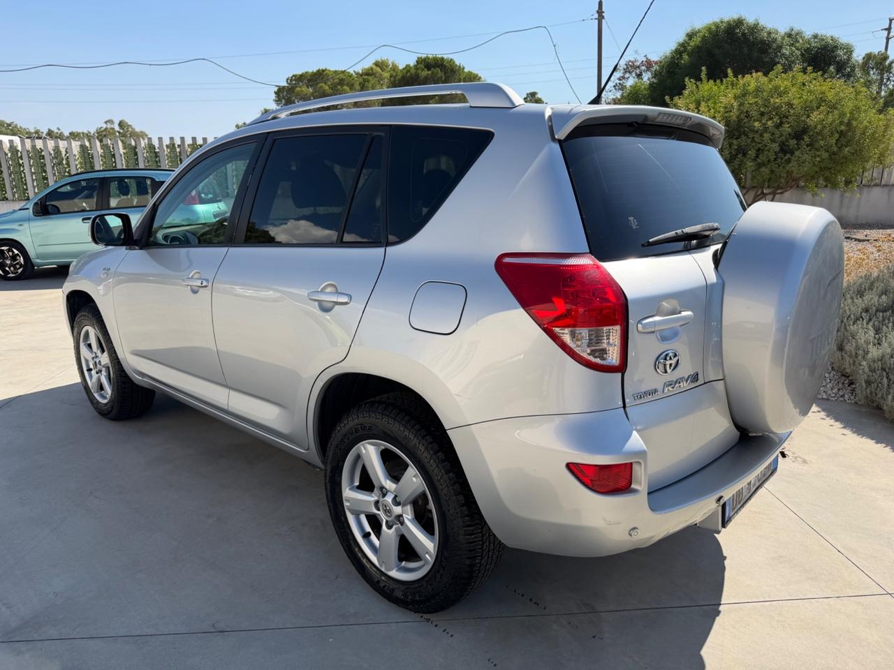 Toyota RAV 4 2.2 D-4D 136 CV Luxury