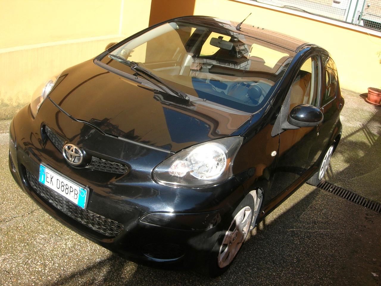Toyota Aygo 1.0 12V VVT-i 5 porte Sol Connect