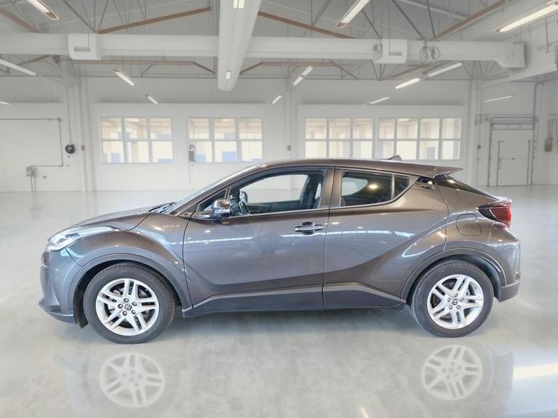 TOYOTA C-HR 1.8H 98CV E-CVT Business