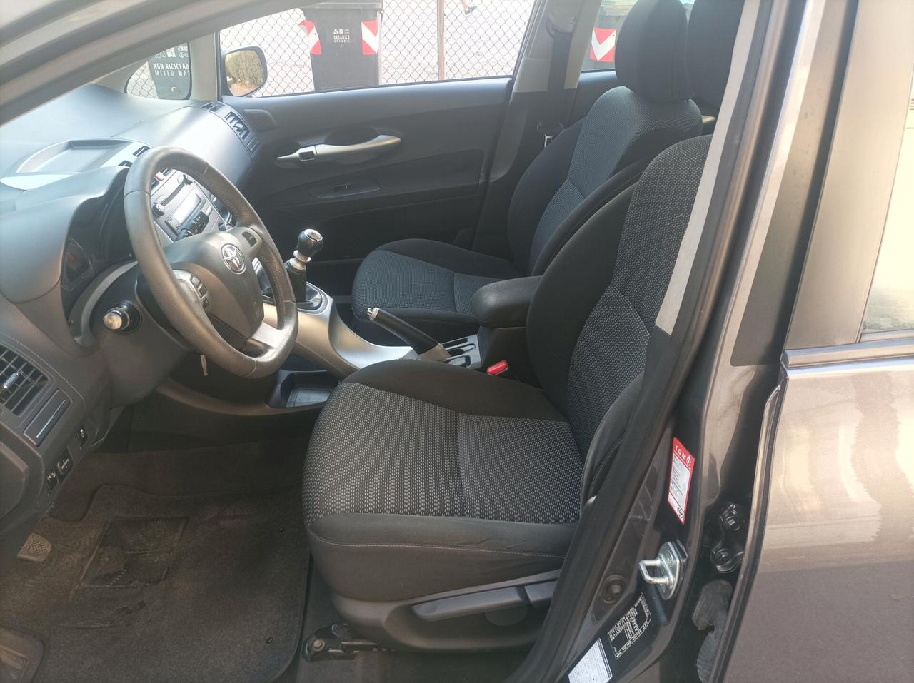 Toyota Auris 1.4 D-4D 5 porte Sol Perfetta