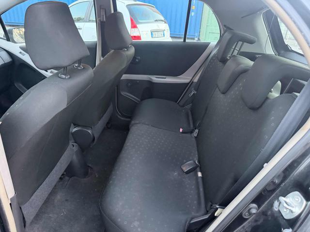 TOYOTA Yaris 1.0 5p Sol senza nessun lavoro da fare