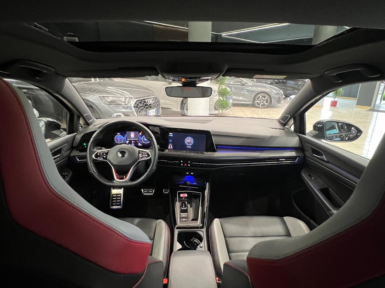 Volkswagen Golf GTI 2.0 TSI DSG