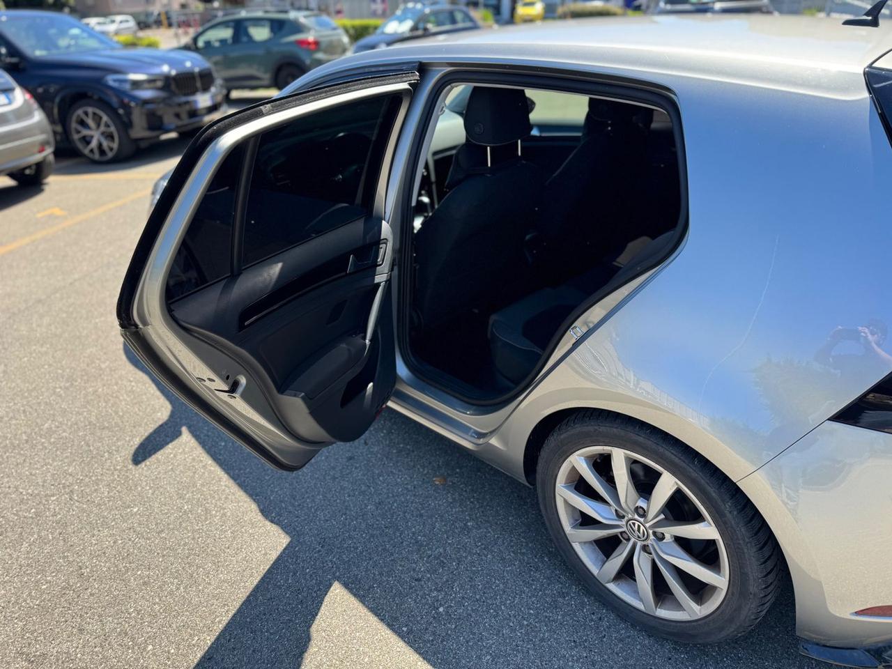 Volkswagen Golf Highline 2.0 TDI BlueMotion #6358