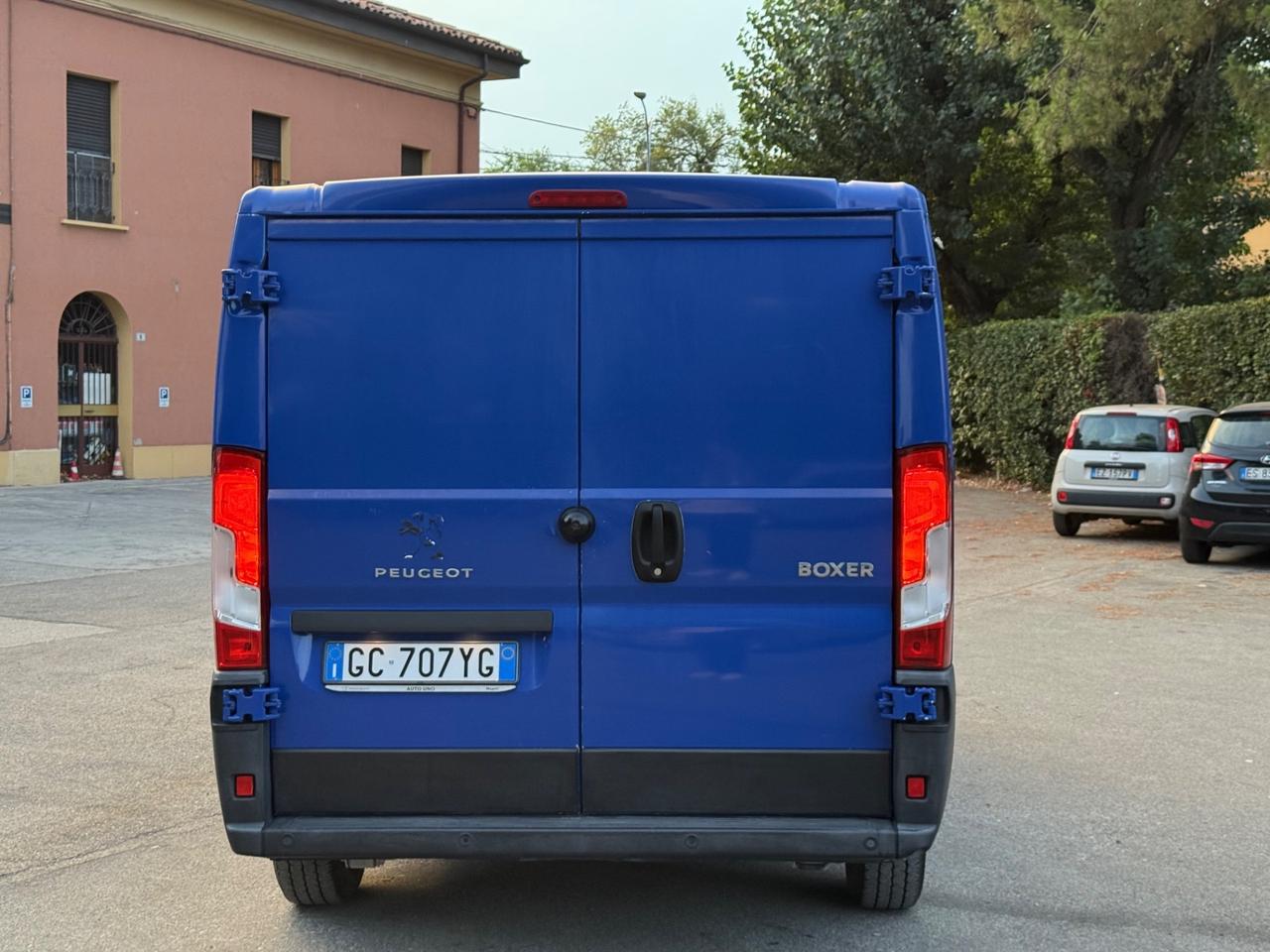Peugeot Boxer 330 2.2 BlueHDi 120 S&S PC-TN Furgone