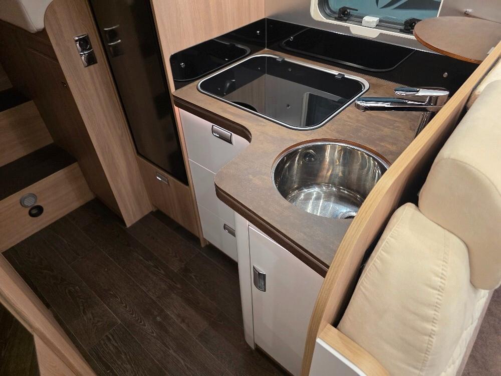 CAMPER LAIKA KOSMO 209