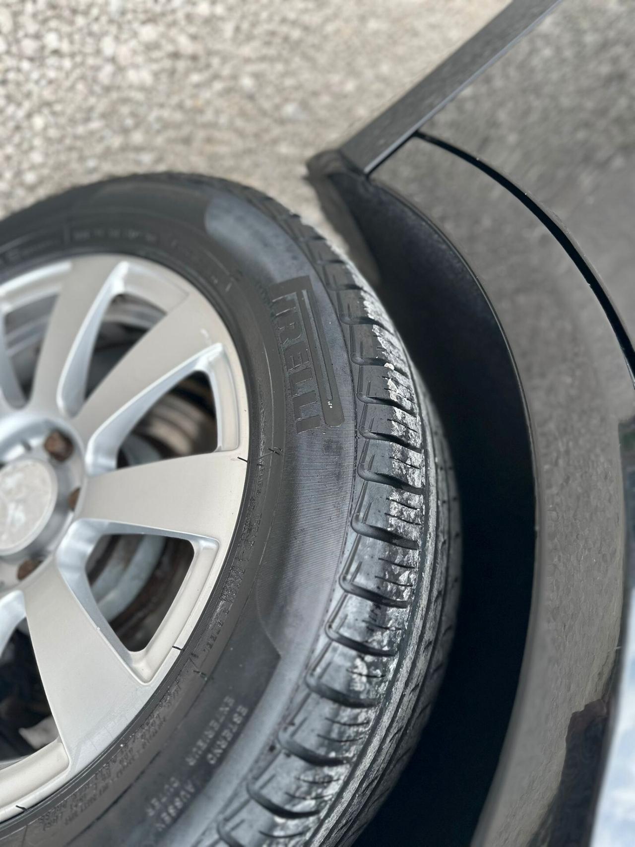 Mercedes-benz E 220 CDI BlueEFFICIENCY Avantgarde