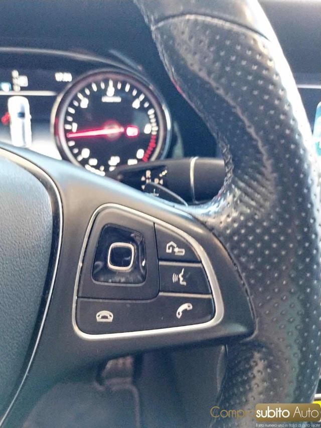 MERCEDES-BENZ E 220 d S.W. 4Matic Auto Premium All-Terrain
