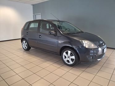 Ford Fiesta 1.4 16V aut. 5p. Ghia